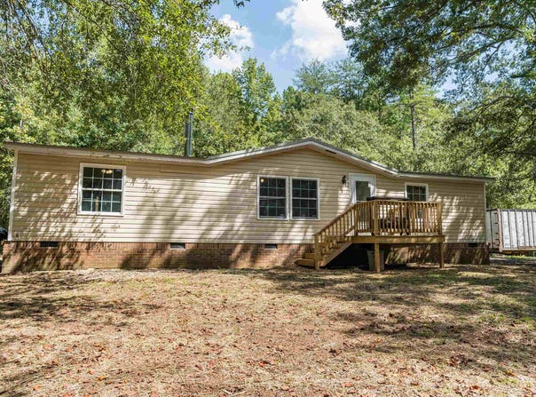 1346 E Georgia Road, Woodruff, SC 29388