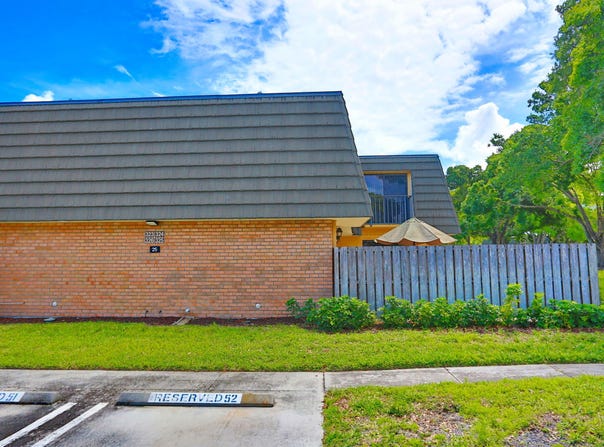325 3RD Way, West Palm Beach, FL 33407