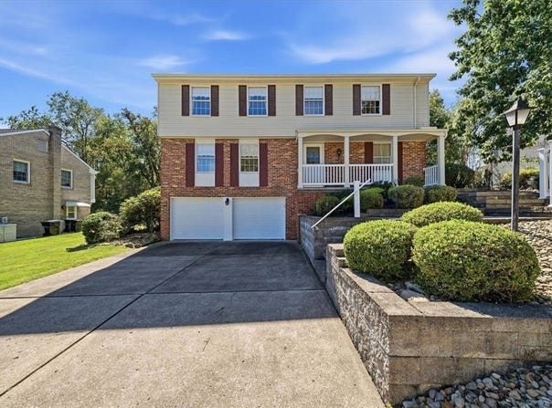 8458 Coventry Dr, McCandless, PA 15101