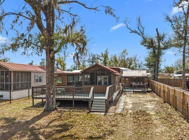 1602 SE Second Ave, Steinhatchee, FL 32359