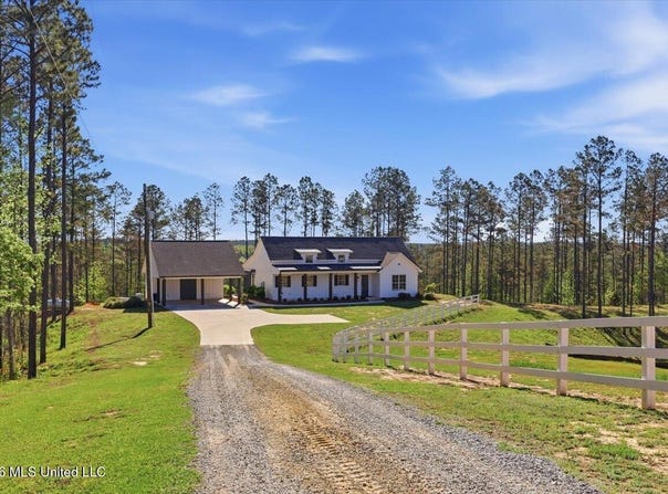 333 Beaverdam Road, Camden, MS 39045
