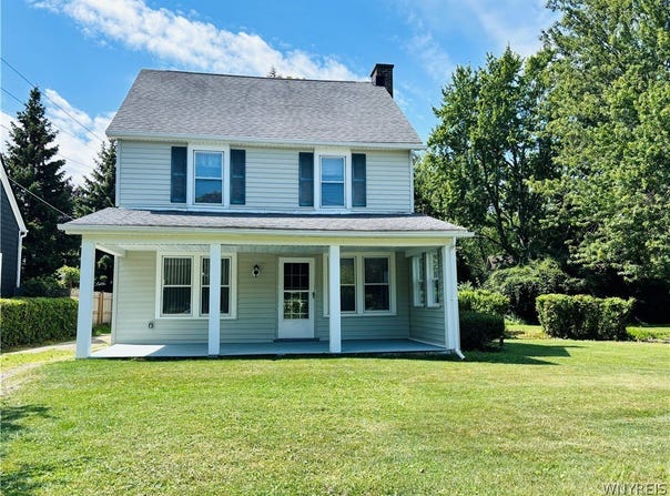 1933 Crescent, Hamburg, NY 14085