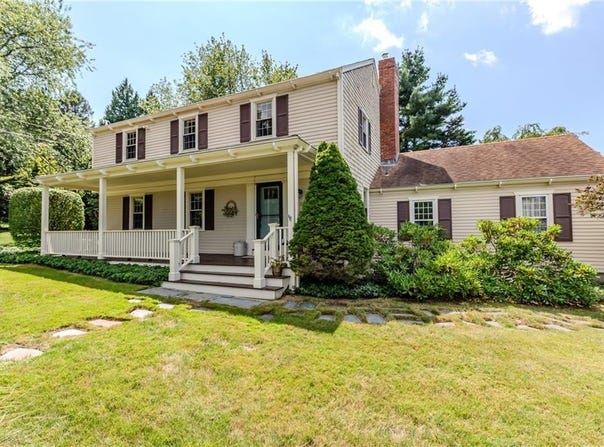 10 Circle Drive, Middletown, RI 02842