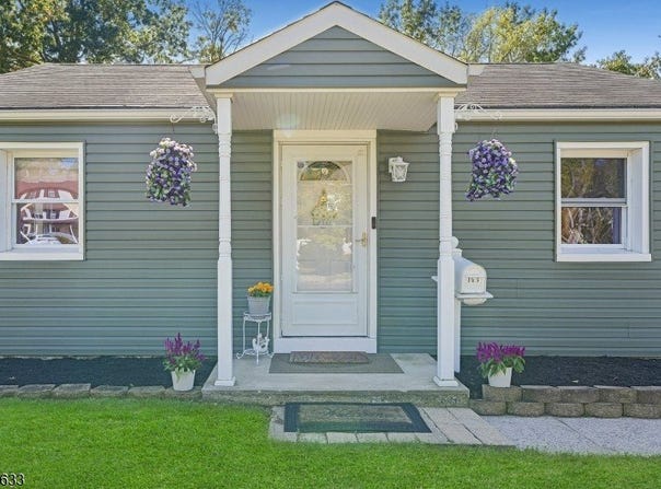 143 Snowhill St, Spotswood Boro, NJ 08884-1360