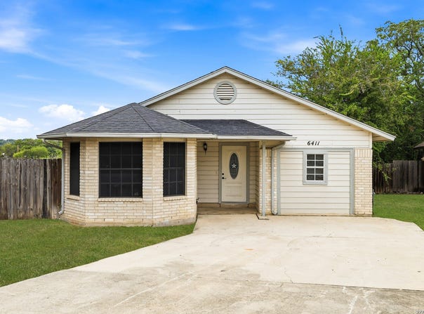 6411 ROYALTY PT, San Antonio, TX 78238