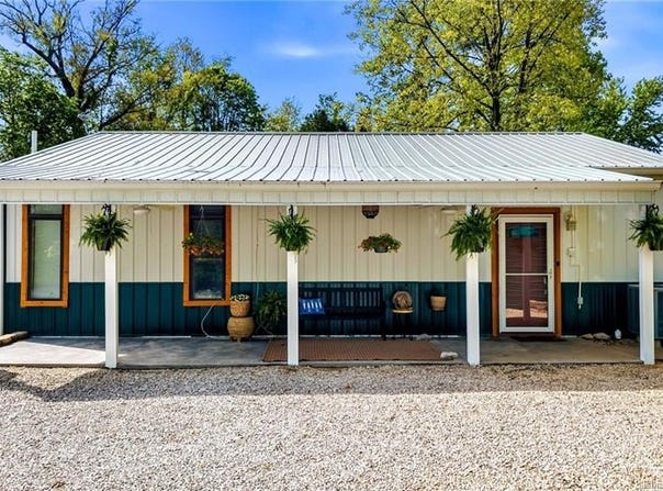 2608 N Newton Stewart Road, Eckerty, IN 47513