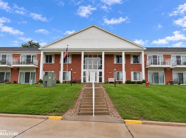 514 E Olive Street Unit 207, Marshalltown, IA 50158