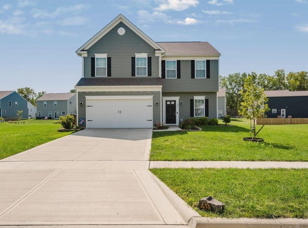 48 Thoreau Drive, Ashville, OH 43103