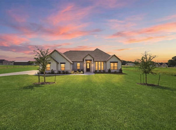 2004 Forest Bridge Drive, Azle, TX 76020