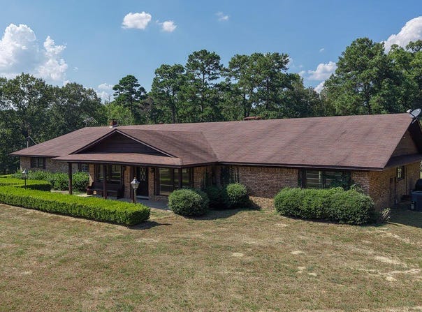 2115 E Pinecrest, Atlanta, TX 75551