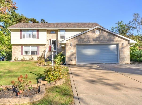 2585 Blake Road, Portage, IN 46368