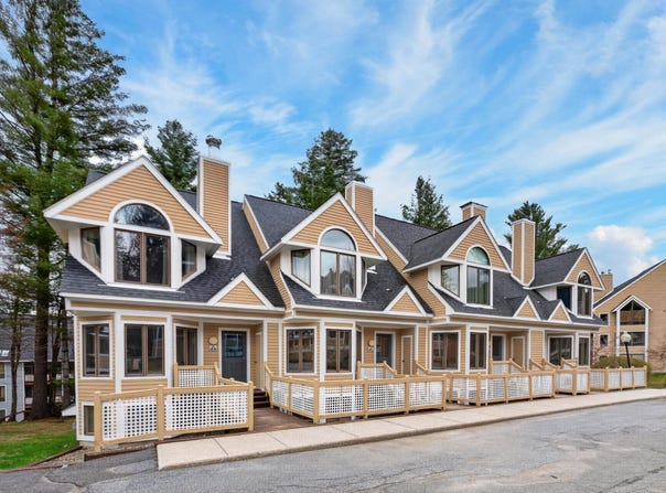 2C Townhouse Square, Dover, VT 05356