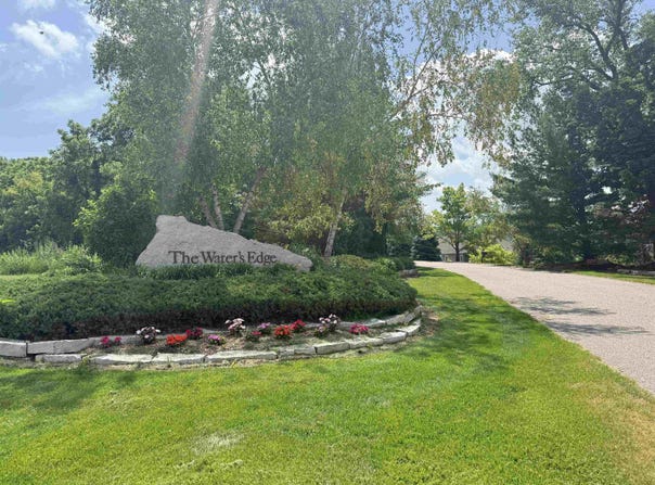 S8749 Waters Edge Way, Prairie Du Sac, WI 53578