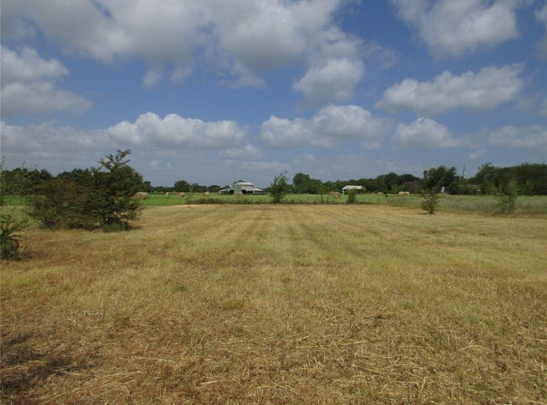 S Lilly, Kosse, TX 76635