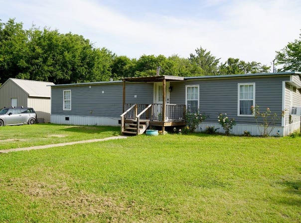 26 W Roosevelt, Agra, OK 74824