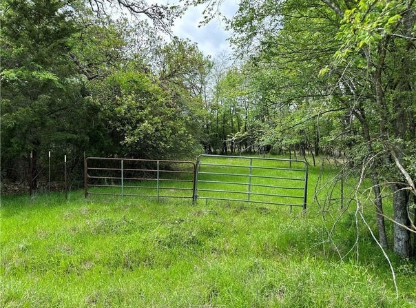 Hickory Loop Road, Thornton, TX 76687