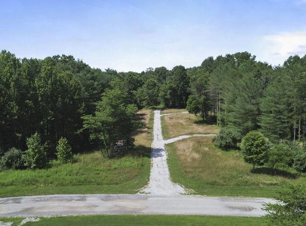 21079 Sterling Road, Logan, OH 43138