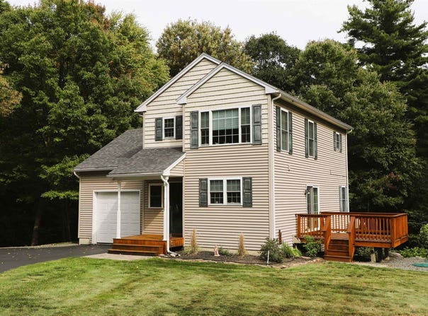 37 Poplar Lane, Vernon, VT 05354