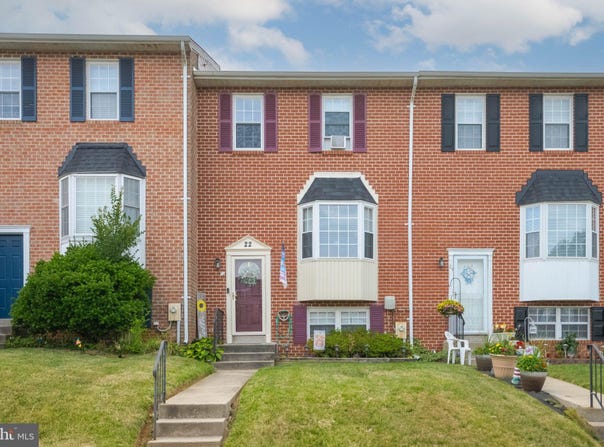 22 POWDER VIEW Court, NOTTINGHAM, MD 21236