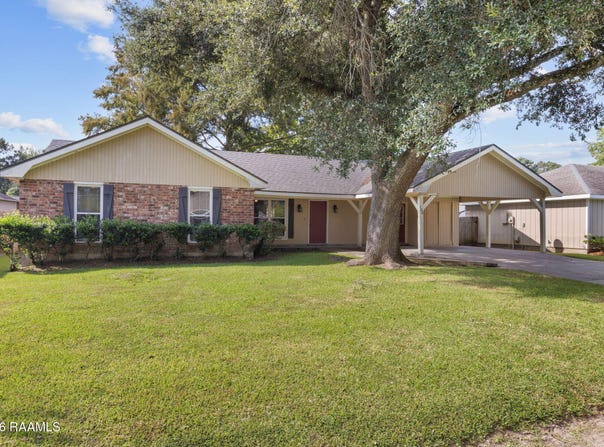 136 Bramber Drive, Lafayette, LA 70508