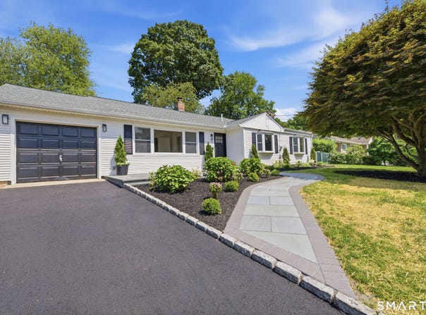5 Tod Road, Norwalk, CT 06851