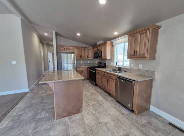 4240 Hoopa Path, Redding, CA 96003