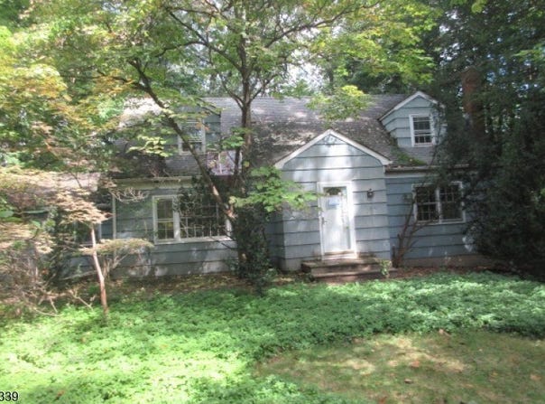 109 Pine St, Ramsey Boro, NJ 07446-2358