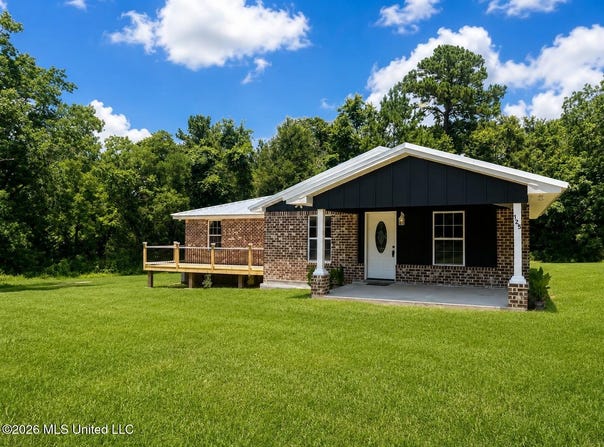 125 7th Avenue, Carriere, MS 39426