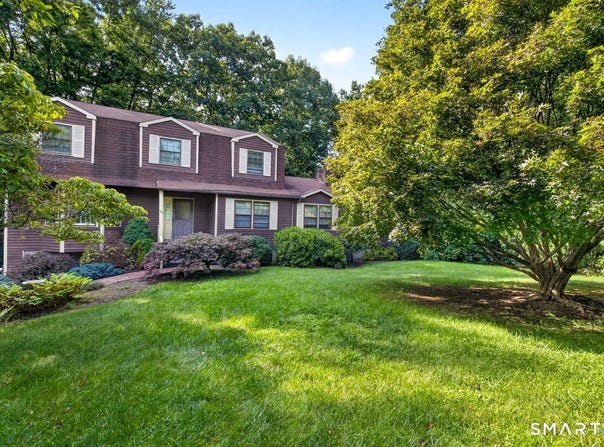 166 Thoreau Drive, Shelton, CT 06484