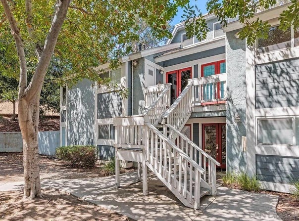 1564 Tanglewood Ln, Escondido, CA 92029