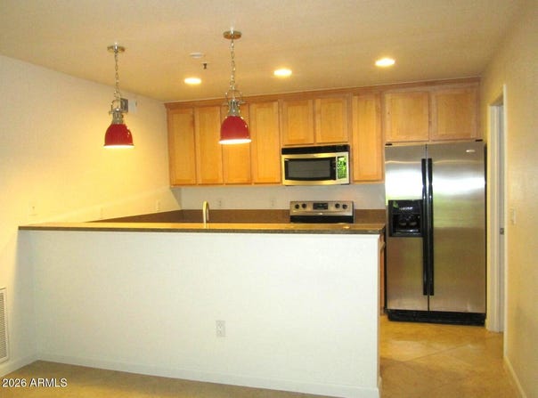 4704 E PARADISE VILLAGE Parkway N, Phoenix, AZ 85032