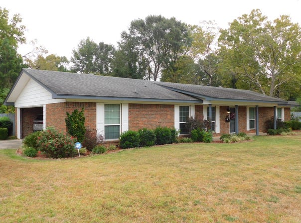 307 SE 8th Street, Springhill, LA 71075