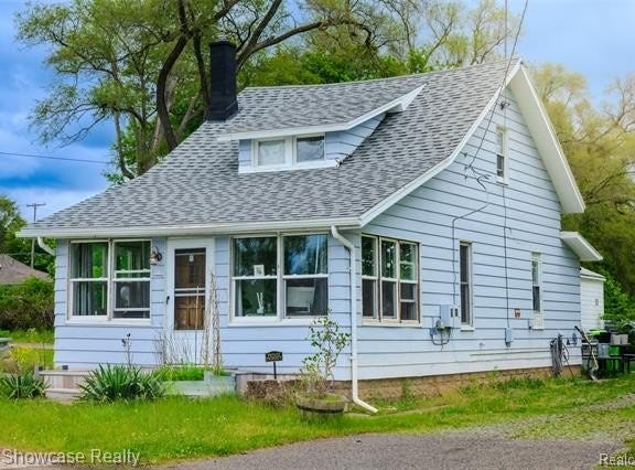1815 E Lake Drive, Novi, MI 48377