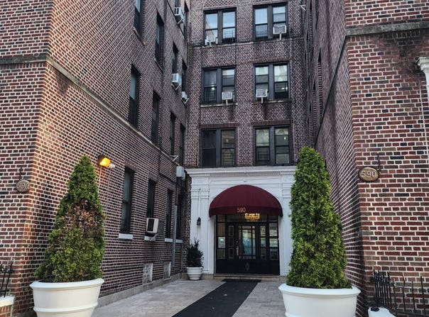 590 Parkside Ave, Brooklyn, NY 11226