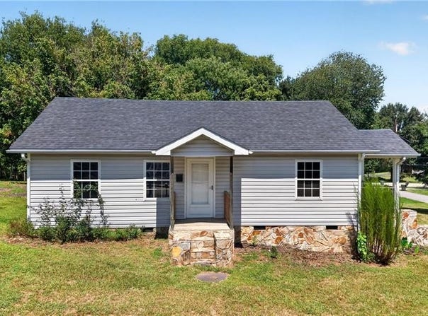 1623 E Meadow Road, Eden, NC 27288