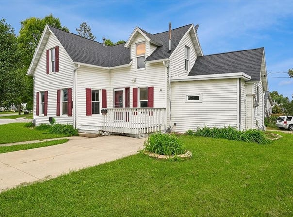 900 Central Avenue, Marion, IA 52302