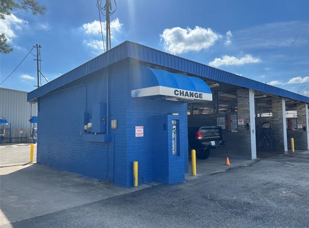 1006 E 1st Street, Humble, TX 77338