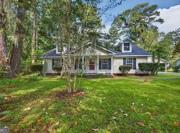 504 Lake Drive, Midway, GA 31320