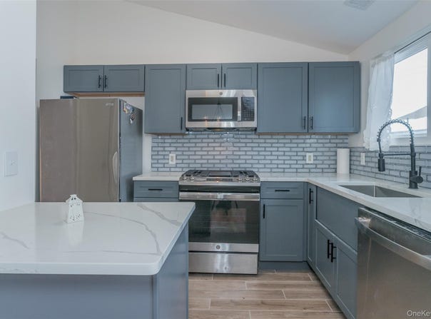 2113 Whispering Hills, Chester, NY 10918
