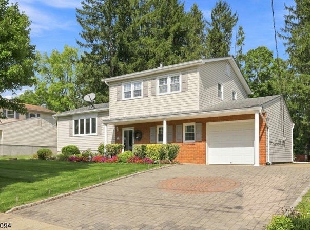 225 Seymour Rd, Hackettstown Town, NJ 07840-1003