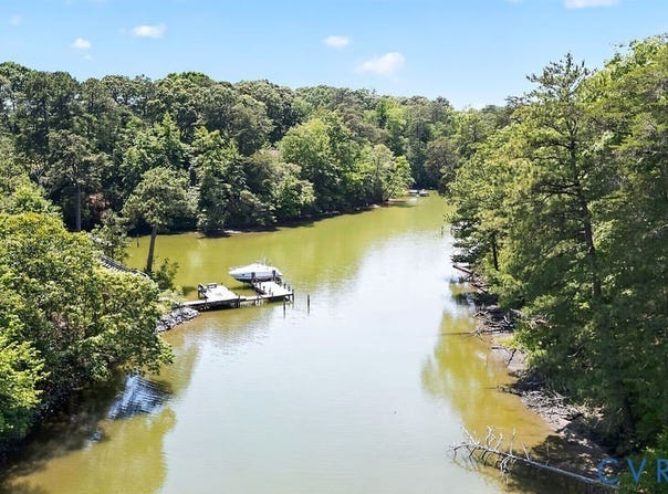 437 Doggett Lane, Lancaster, VA 22503