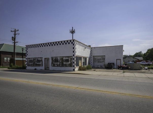 125 S 6th St, Greybull, WY 82426