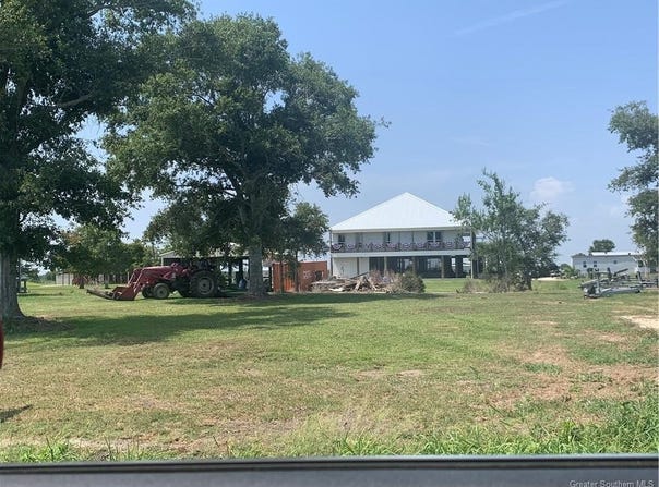 1 Lake Breeze Road, Hackberry, LA 70645