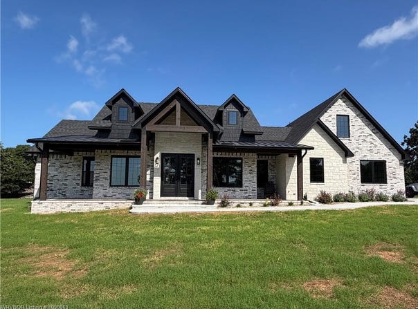 19025 E Wilderness RD, Cookson, OK 74427