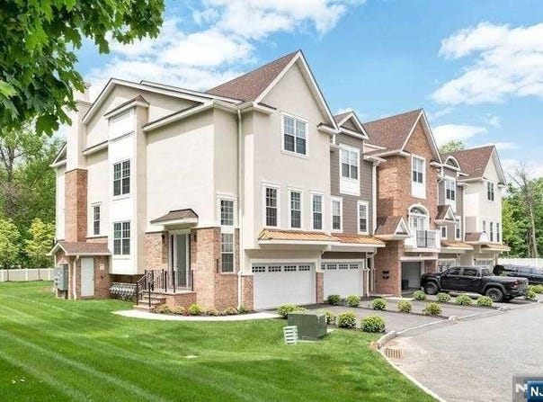 1008 Opus Way, Montvale, NJ 07645