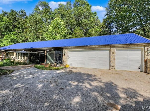 135 Wood Valley Trail, Pacific, MO 63069