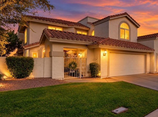 521 S MARINA Drive, Gilbert, AZ 85233