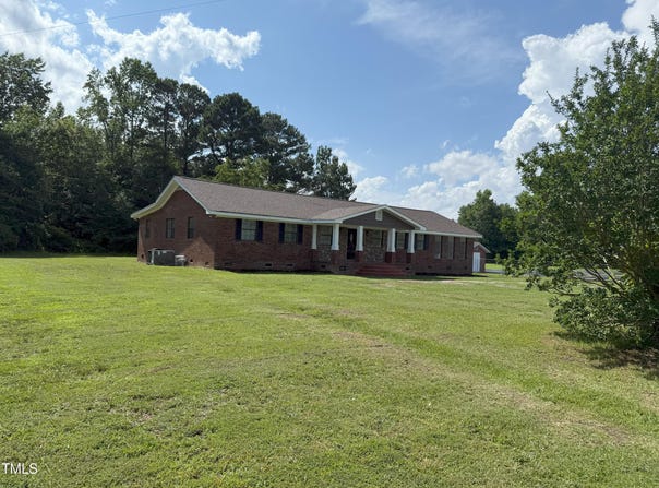 773 New Hope Church Road, Battleboro, NC 27809