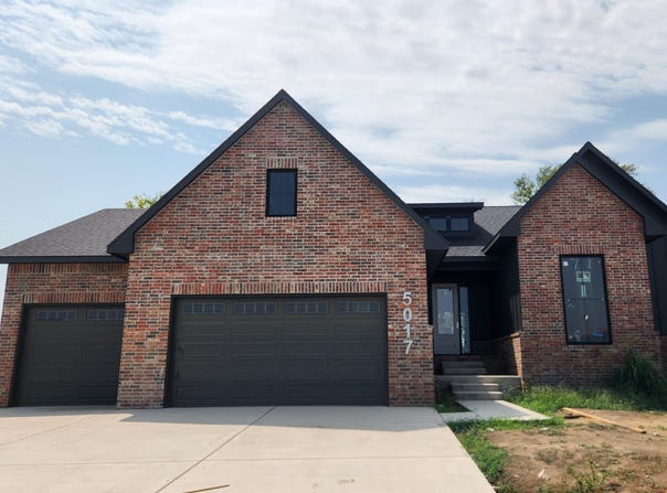 5017 N Shoreside St, Maize, KS 67101