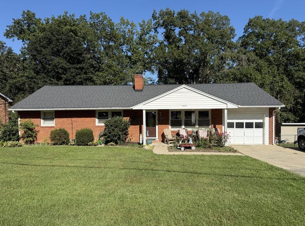 1023 Cliftwood Cir, Clifton Forge, VA 24422